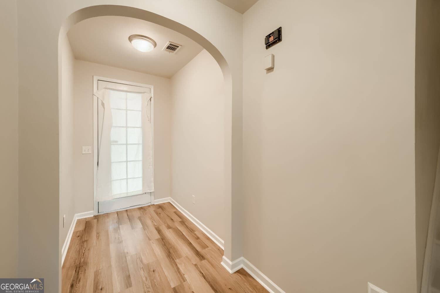 3 bedroom, 2.5 bathroom townhouse for rent at 974 Pierce Ivy Court, Lawrenceville, GA 30043 for $2,300 a month — photo 3
