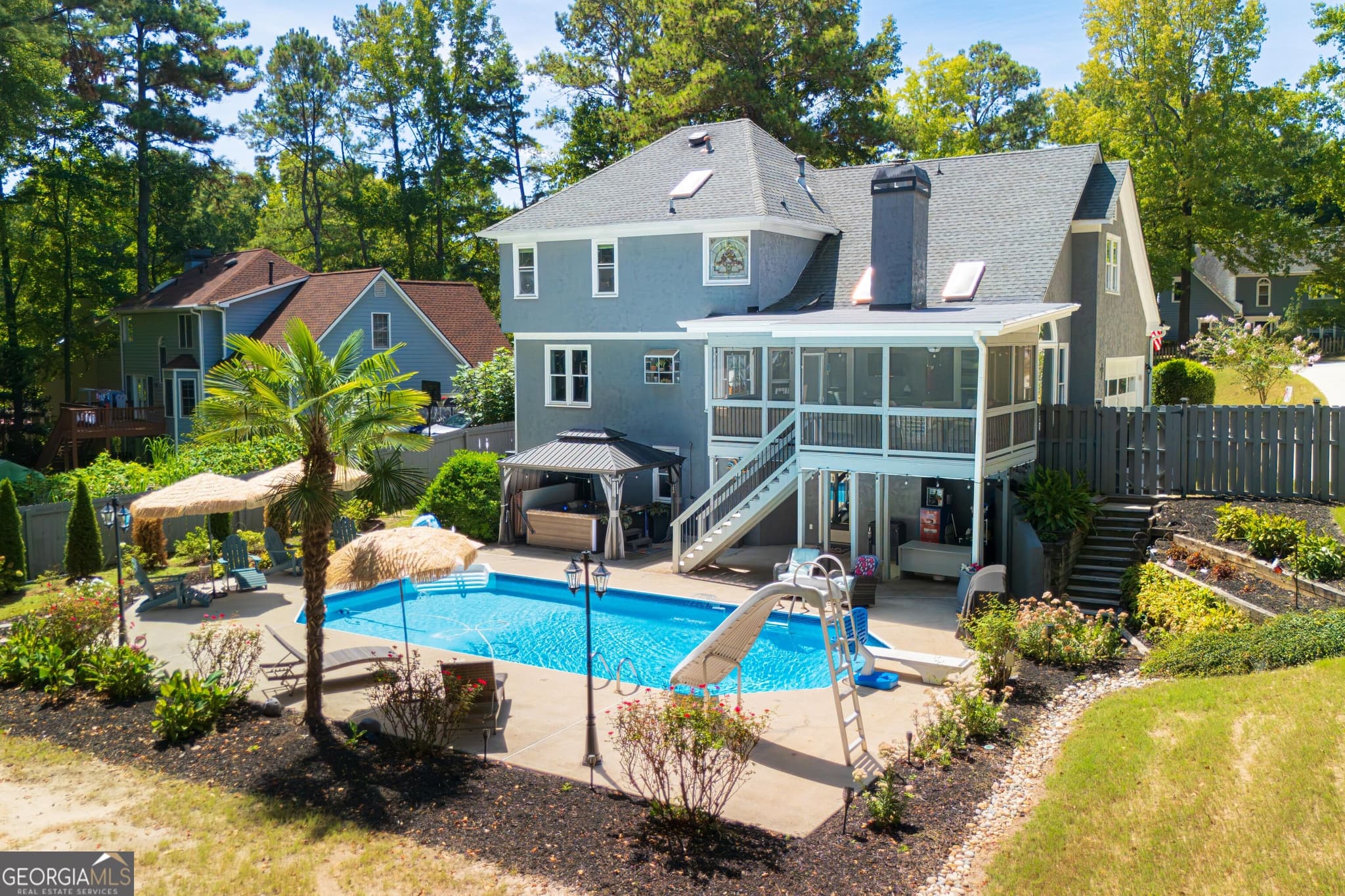 6 bedroom, 3.5 bathroom, 3,132 sq ft single family residence for sale at 820 Spooner Ridge, Peachtree City, GA 30269 — photo 2