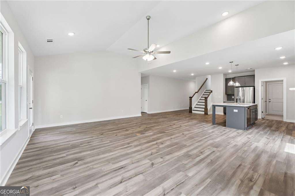 3 bedroom, 2 bathroom, 1,891 sq ft single family residence for sale at 821 Capwood Lane, Locust Grove, GA 30248 — photo 4