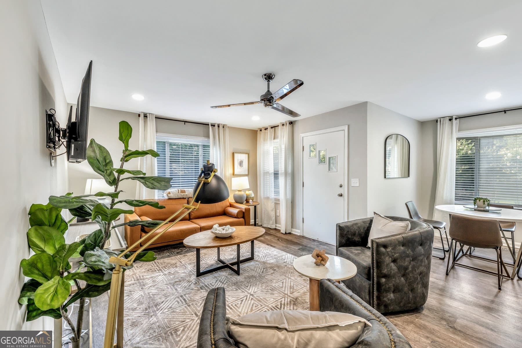 2 bedroom, 1 bathroom, 1,100 sq ft single family residence for rent at 811 Old Powder Springs Road, Mableton, GA 30126 for $3,600 a month — photo 3
