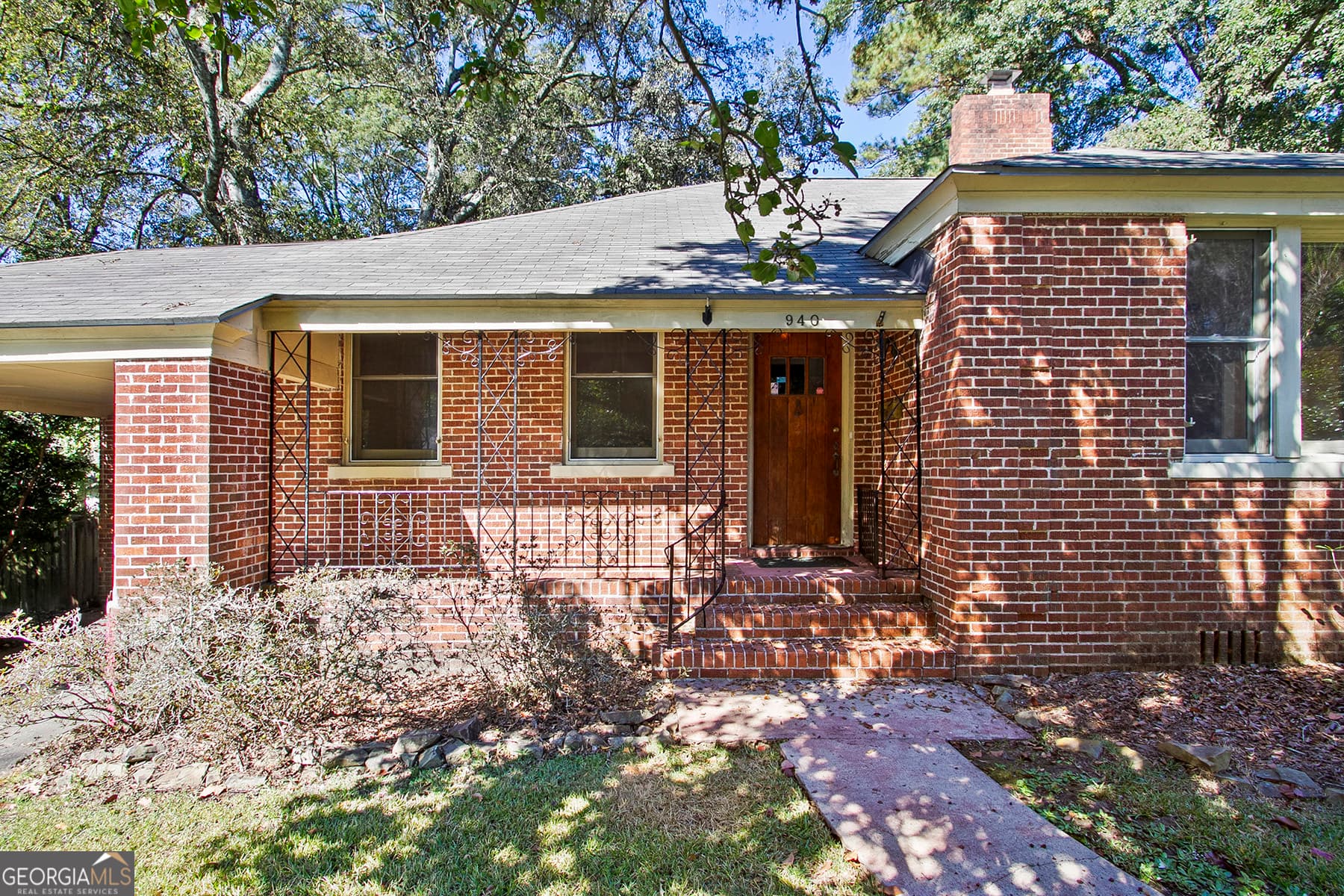 3 bedroom, 2 bathroom, 1,870 sq ft single family residence for sale at 940 Curry Drive, Macon, GA 31211 — photo 3