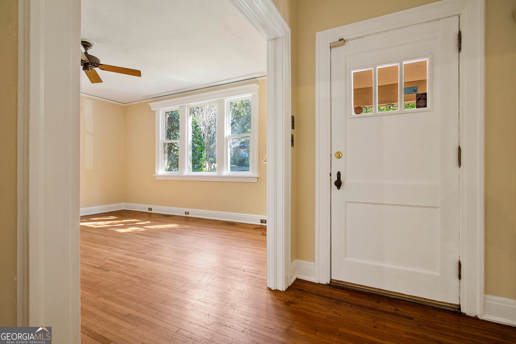 3 bedroom, 2 bathroom, 1,870 sq ft single family residence for sale at 940 Curry Drive, Macon, GA 31211 — photo 5