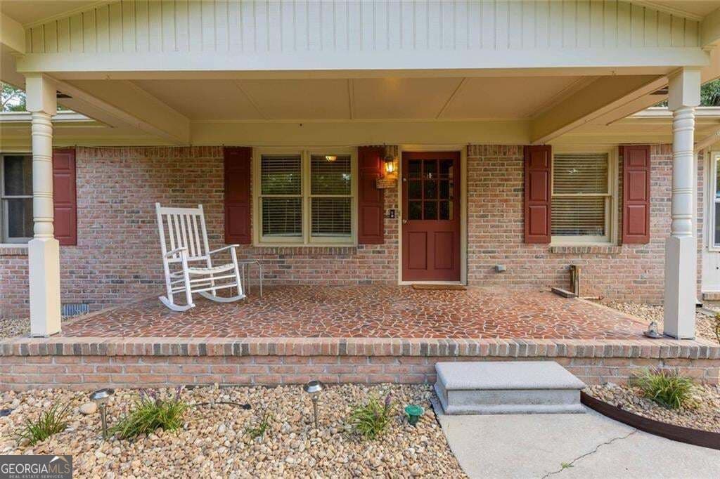 3 bedroom, 2 bathroom, 2,174 sq ft single family residence for sale at 8410 Cleckler Road, Palmetto, GA 30268 — photo 4