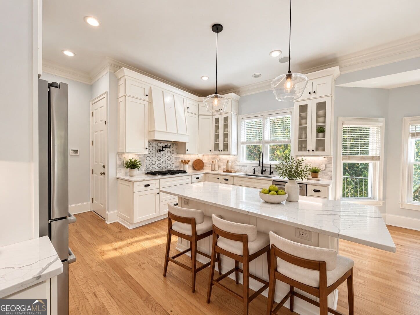 6 bedroom, 5.5 bathroom, 5,329 sq ft single family residence for rent at 125 Stone Pond Lane, Johns Creek, GA 30022 for $6,300 a month — photo 7