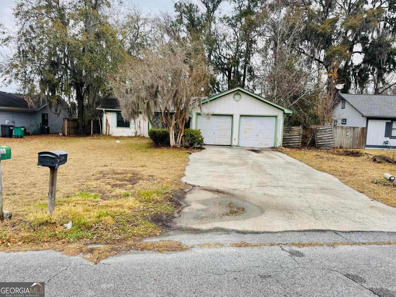 3 bedroom, 2 bathroom, 1,572 sq ft single family residence for sale at 206 Sunnyside Drive, St. Marys, GA 31558 — photo 2