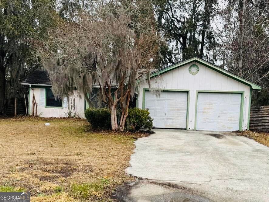 3 bedroom, 2 bathroom, 1,572 sq ft single family residence for sale at 206 Sunnyside Drive, St. Marys, GA 31558