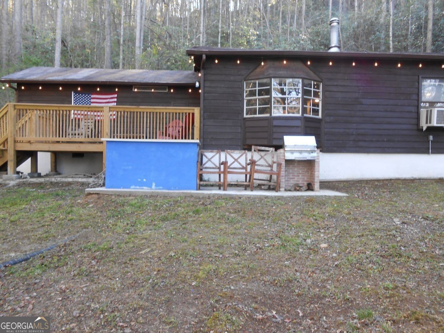 2 bedroom, 1 bathroom, 856 sq ft single family residence for sale at 136 Bowie Lane, Dillard, GA 30537 — photo 3