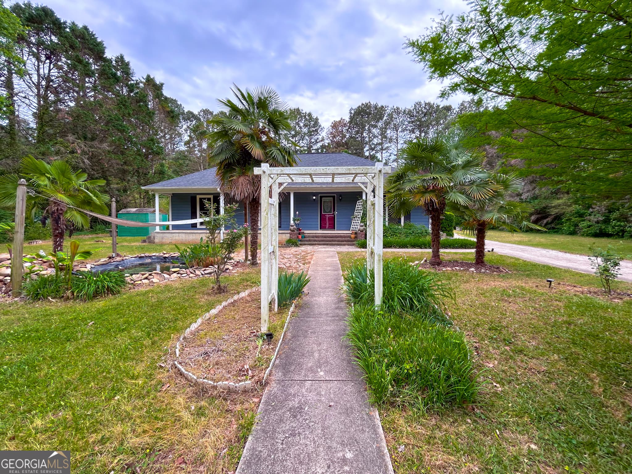 3 bedroom, 2 bathroom, 1,549 sq ft single family residence for sale at 130 Bentwood Trail, Winterville, GA 30683 — photo 4