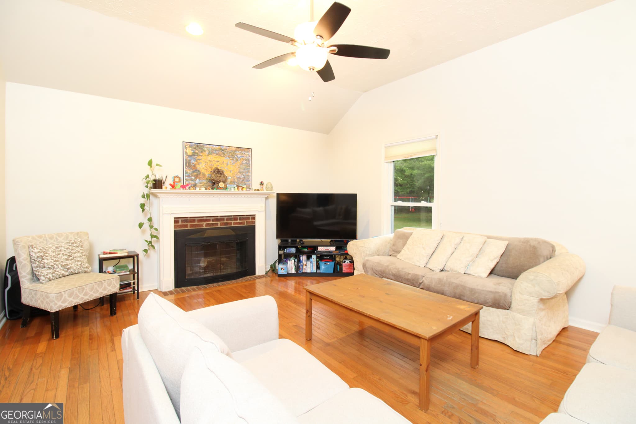 3 bedroom, 2 bathroom, 1,549 sq ft single family residence for sale at 130 Bentwood Trail, Winterville, GA 30683 — photo 8