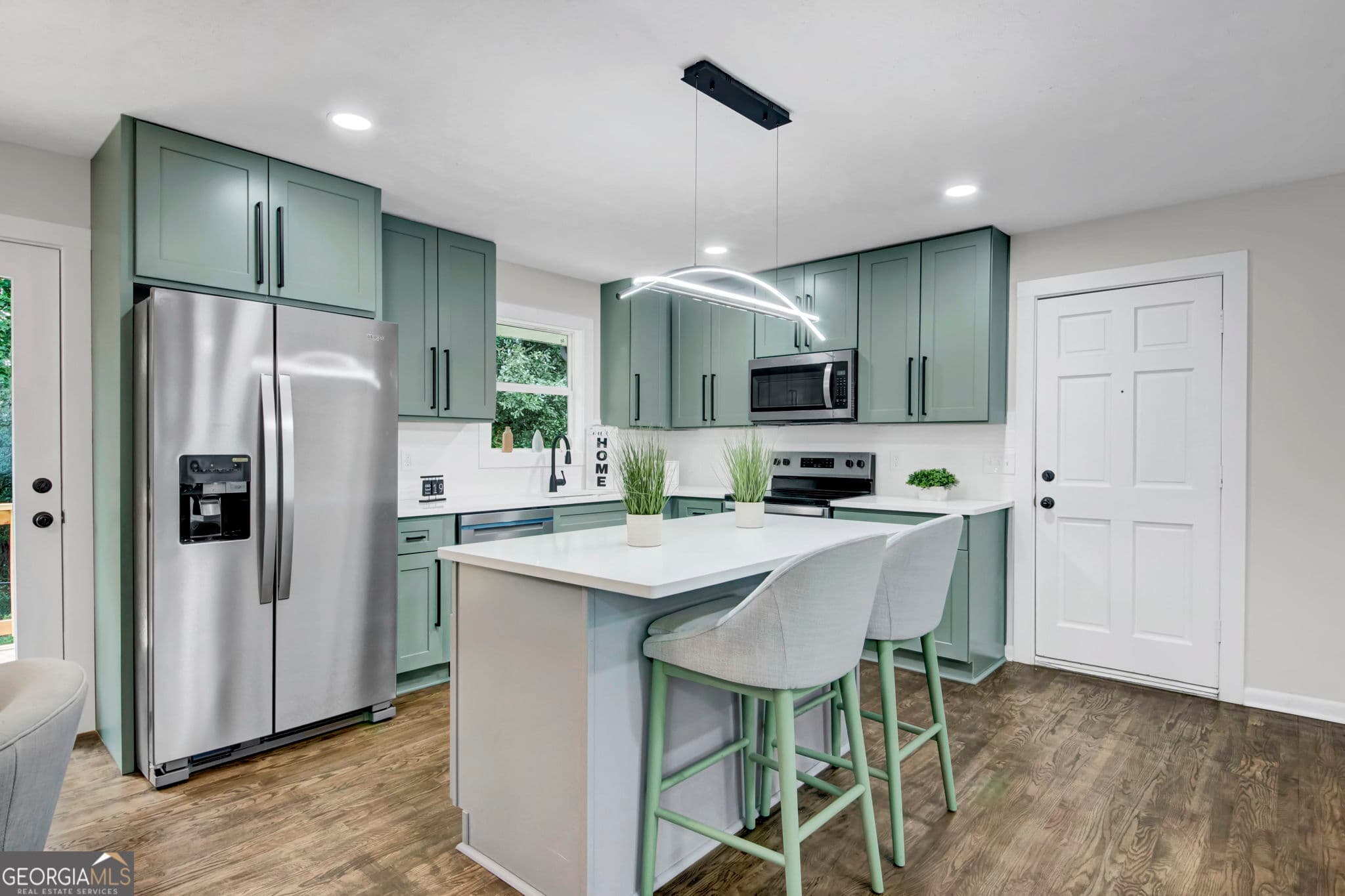 4 bedroom, 2.5 bathroom, 1,851 sq ft single family residence for sale at 925 Majesty Lane, Morrow, GA 30260 — photo 7