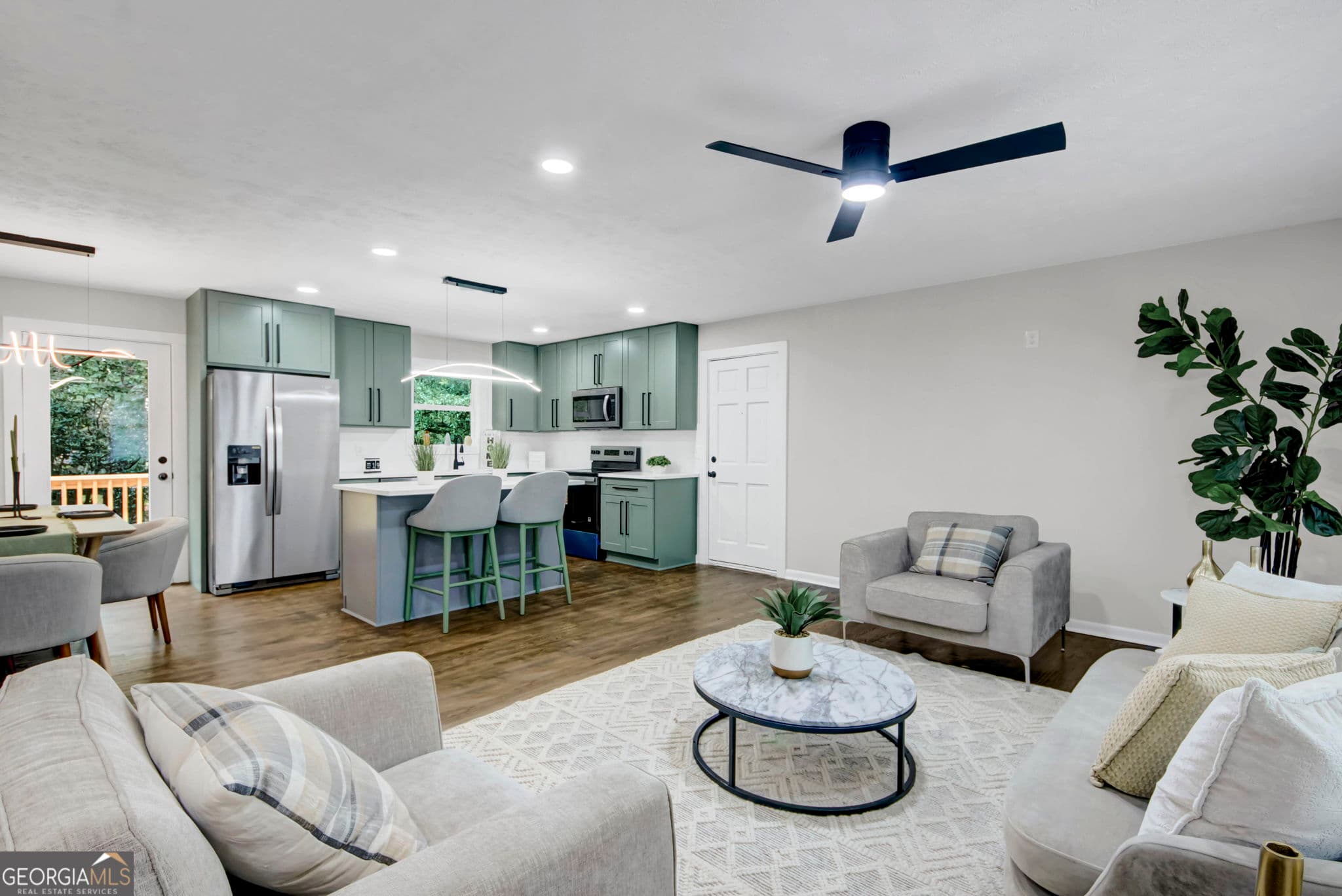 4 bedroom, 2.5 bathroom, 1,851 sq ft single family residence for sale at 925 Majesty Lane, Morrow, GA 30260 — photo 5