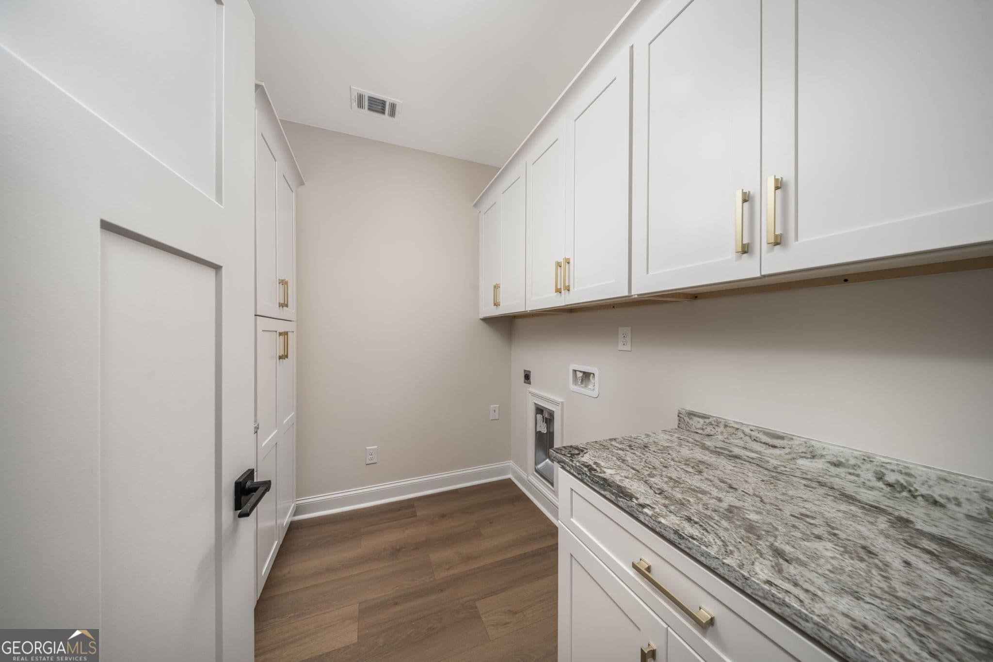4 bedroom, 2 bathroom, 1,640 sq ft single family residence for sale at 141 Early Drive, Byron, GA 31008 — photo 6