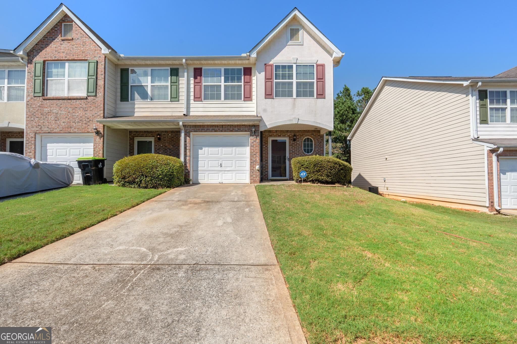 multi family,townhouse for sale at 684 Georgetown Court, Jonesboro, GA 30236 — photo 4