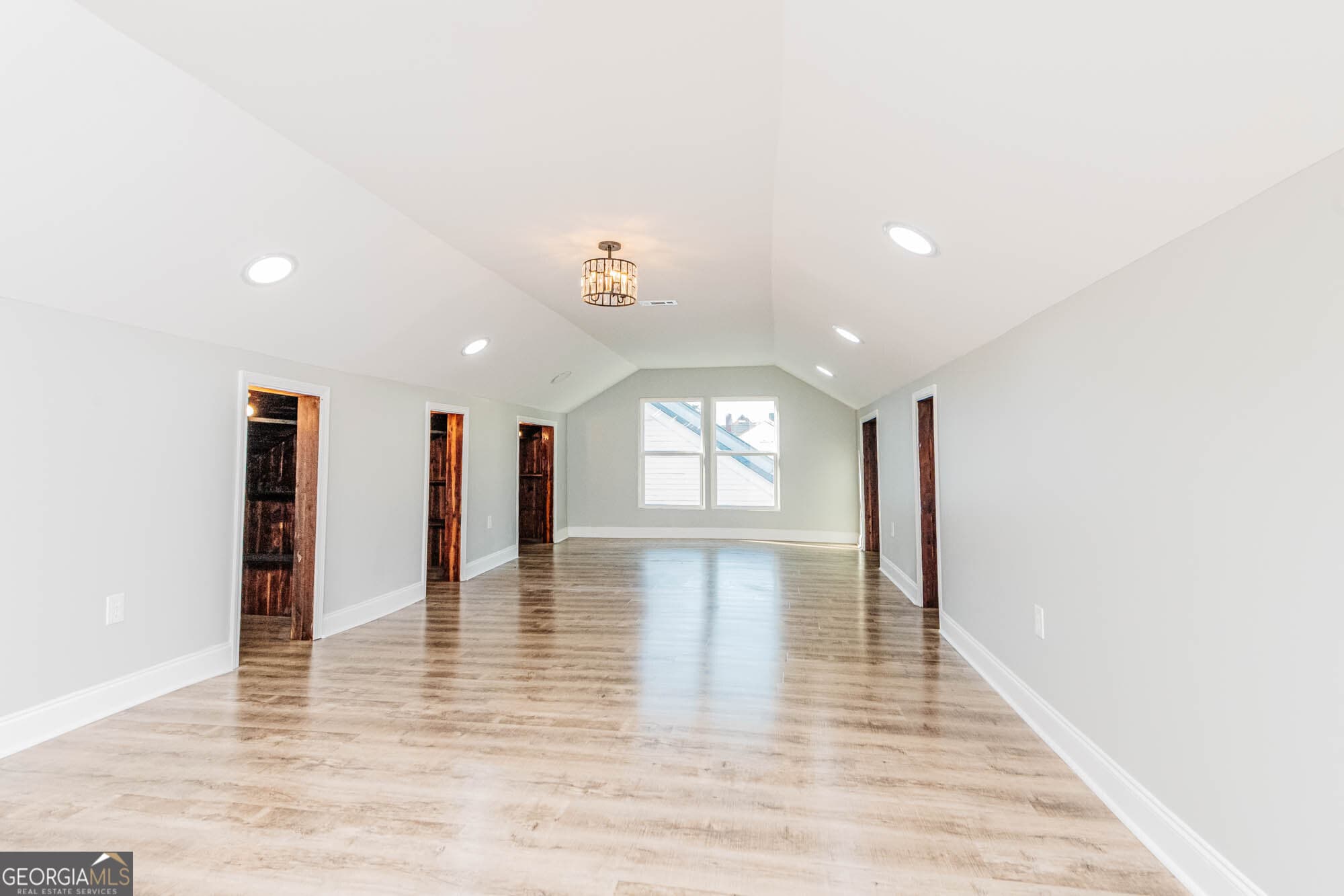 5 bedroom, 3 bathroom, 4,878 sq ft single family residence for sale at 151 Culver Street, Macon, GA 31204 — photo 10