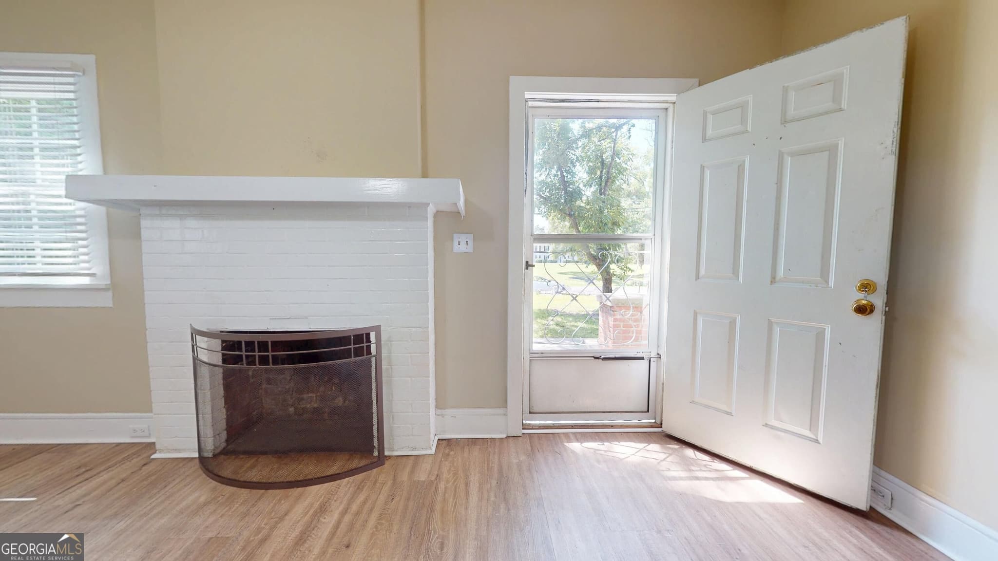 3 bedroom, 2 bathroom, 1,441 sq ft single family residence for sale at 632 W Main Street, Swainsboro, GA 30401 — photo 2