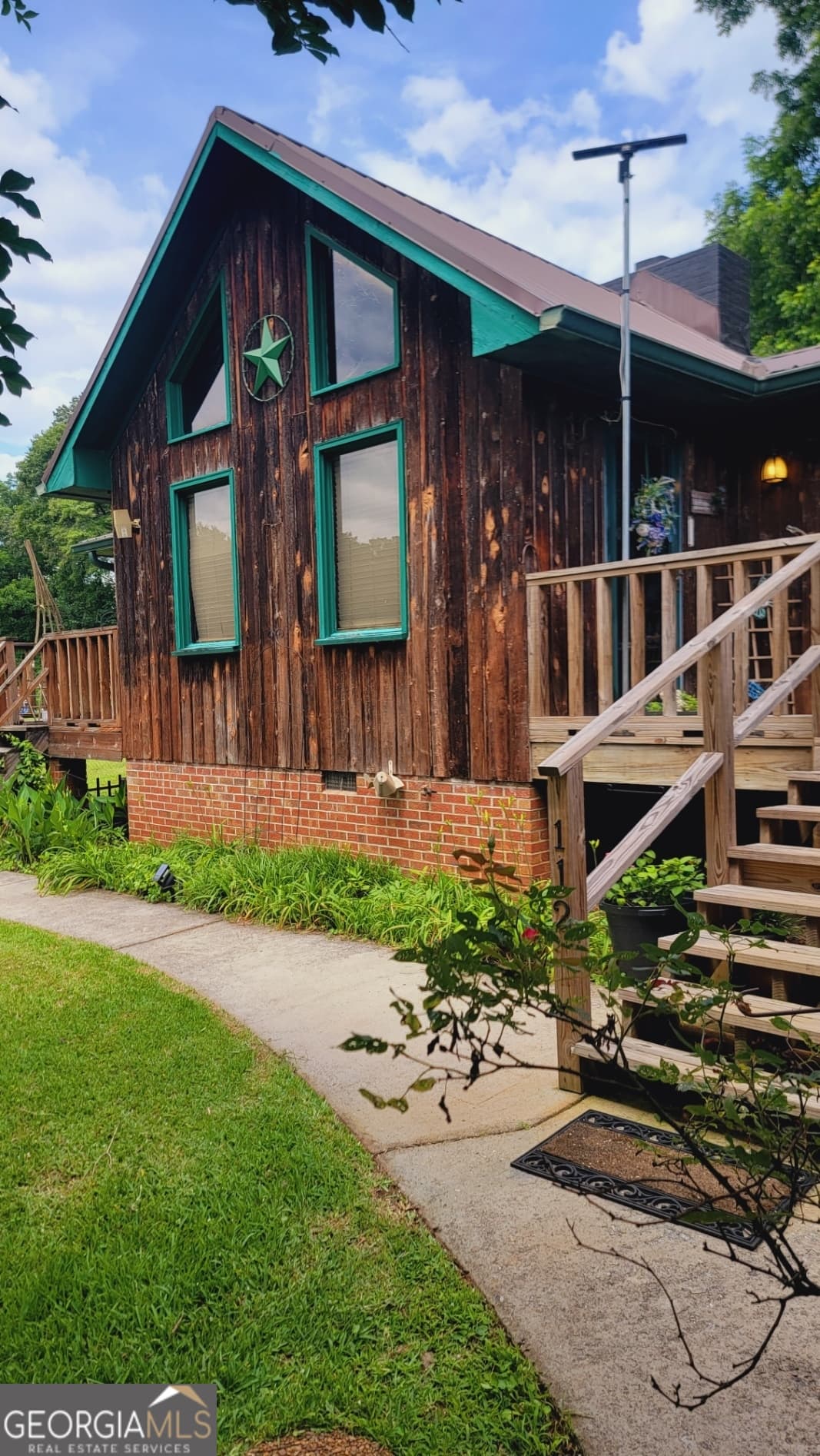 3 bedroom, 2 bathroom, 1,208 sq ft single family residence for sale at 112 Fourth Avenue, Griffin, GA 30223 — photo 2