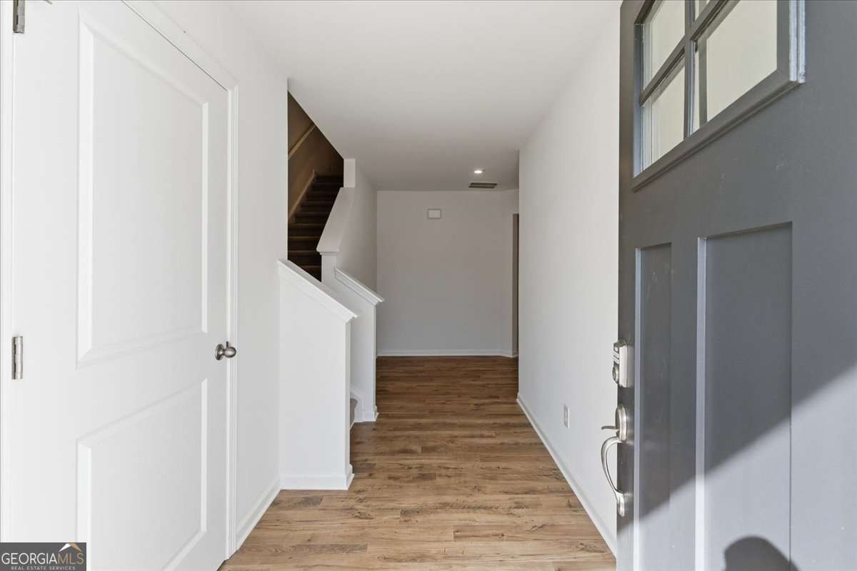 3 bedroom, 2.5 bathroom, 1,681 sq ft townhouse for sale at 26 Silver Leaf Lane 3, Dawsonville, GA 30534 — photo 9