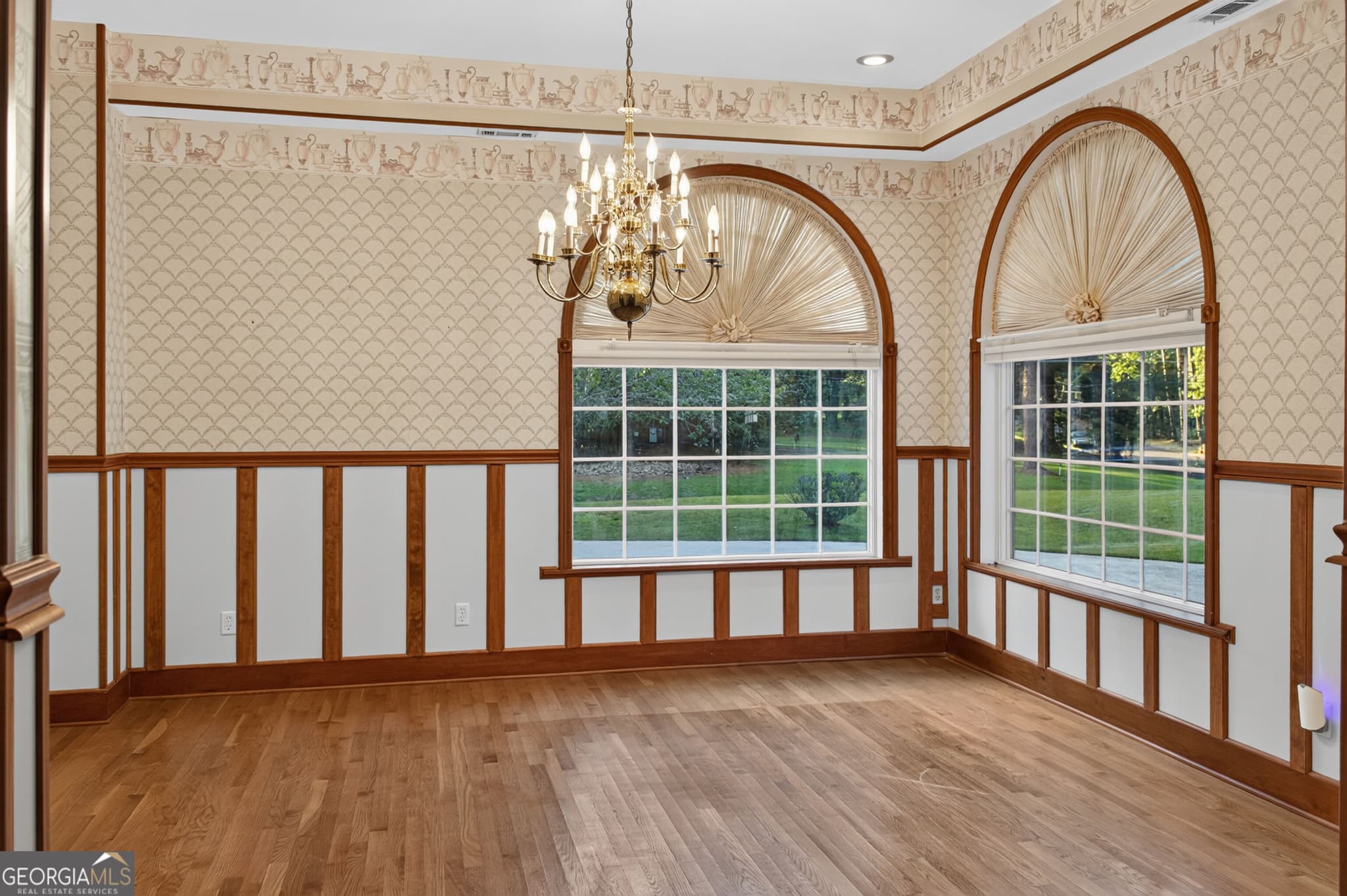 5 bedroom, 6 bathroom, 5,852 sq ft single family residence for sale at 775 Flamingo Drive, Atlanta, GA 30311 — photo 9