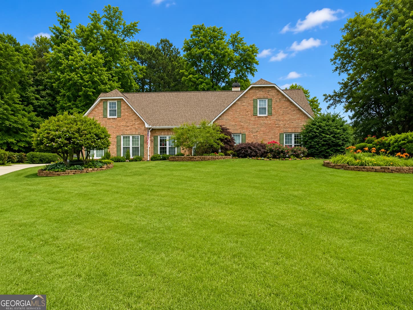 3 bedroom, 2 bathroom, 2,175 sq ft single family residence sold at 2287 Ironwood Hill Court, Dacula, GA 30019