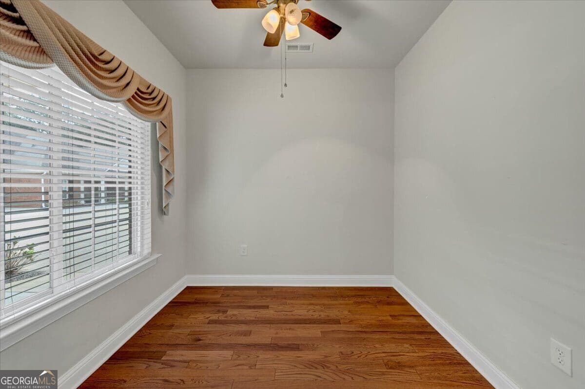 3 bedroom, 2 bathroom, 1,927 sq ft condominium for sale at 1001 Haven Circle, Douglasville, GA 30135 — photo 10