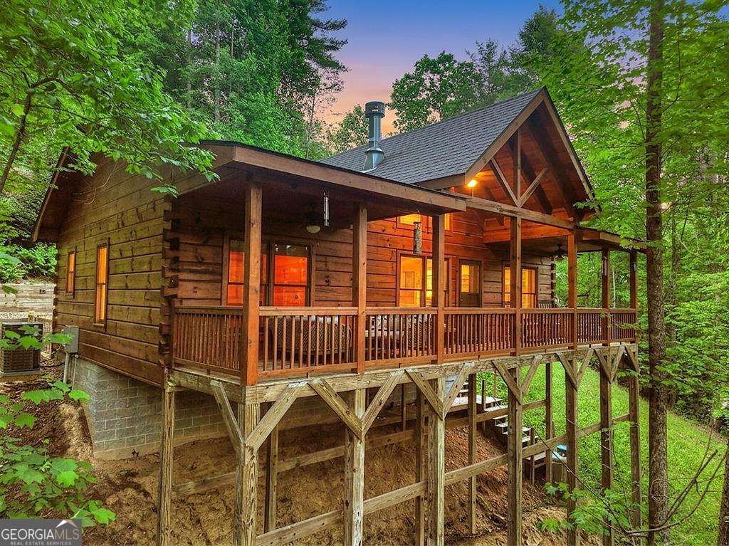 2 bedroom, 2 bathroom, 912 sq ft cabin,single family residence sold at 120 Christopher Drive, Ellijay, GA 30540