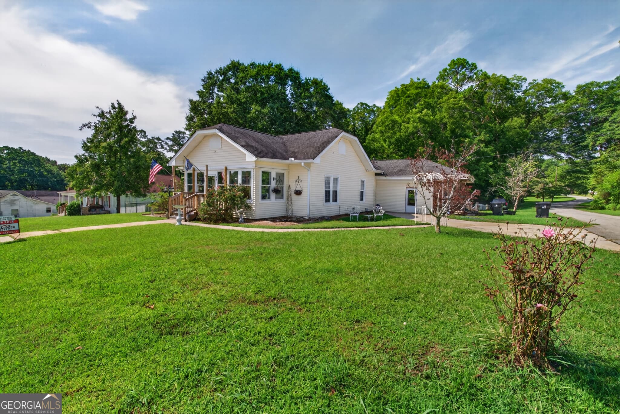 4 bedroom, 2 bathroom, 2,275 sq ft single family residence for sale at 30 Tallapoosa Street, Temple, GA 30179 — photo 4