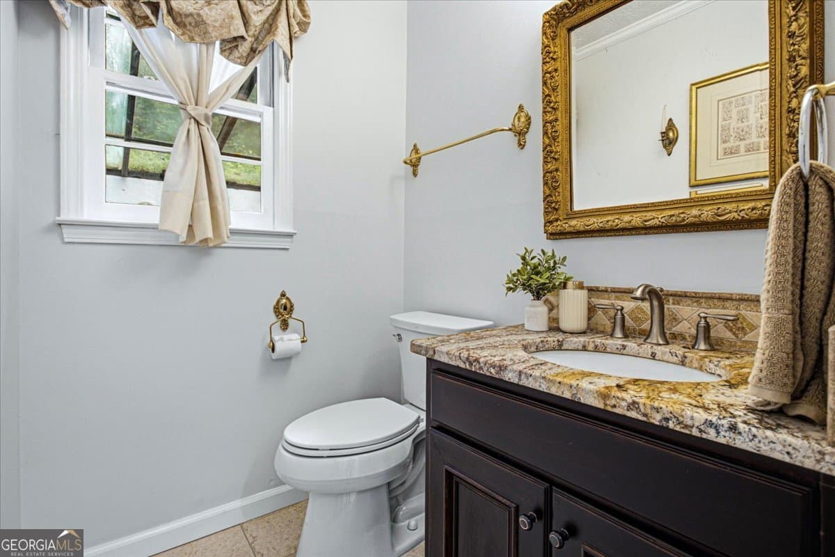 4 bedroom, 2.5 bathroom, 2,336 sq ft single family residence for sale at 526 Jasmine Court, Norcross, GA 30093 — photo 10