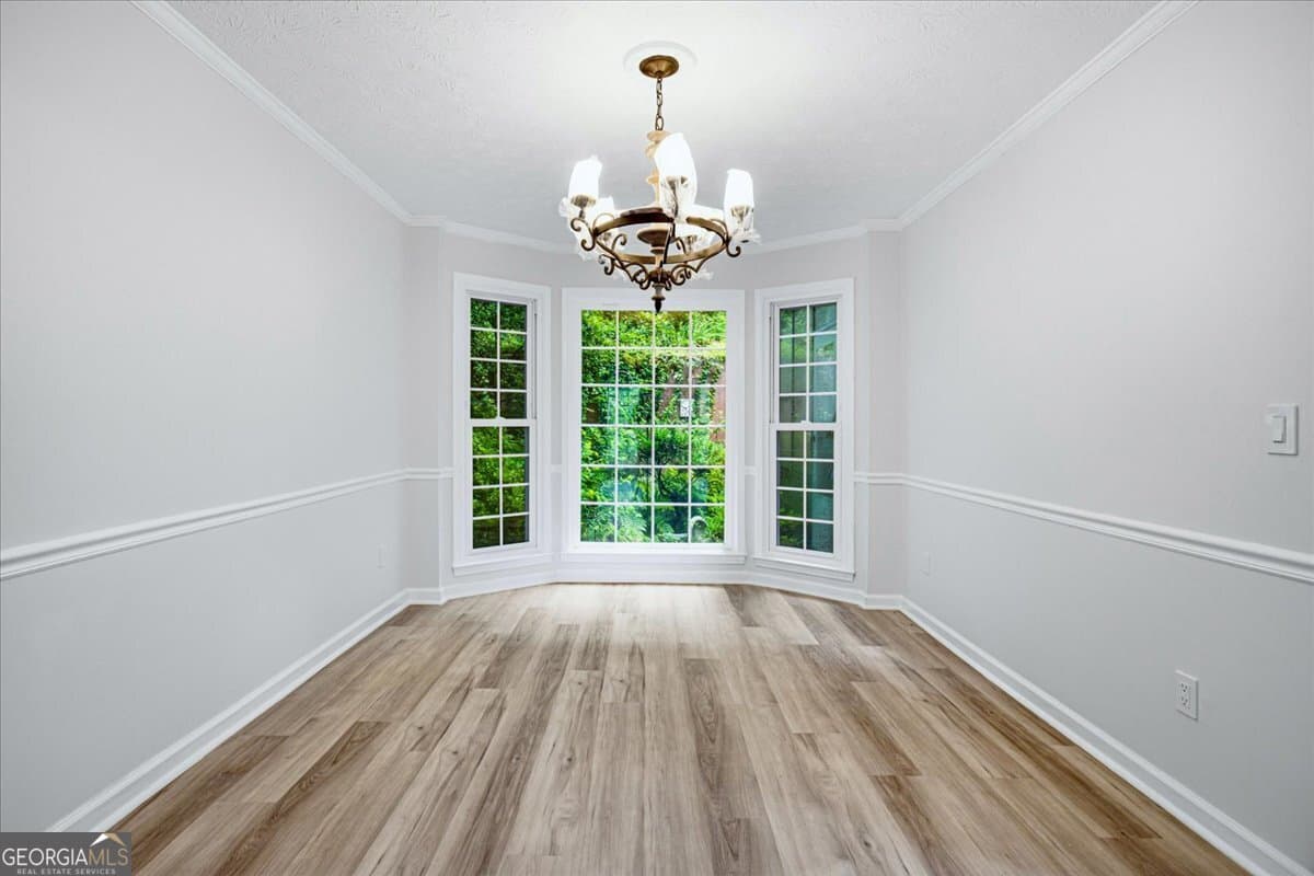 4 bedroom, 2.5 bathroom, 2,336 sq ft single family residence for sale at 526 Jasmine Court, Norcross, GA 30093 — photo 8