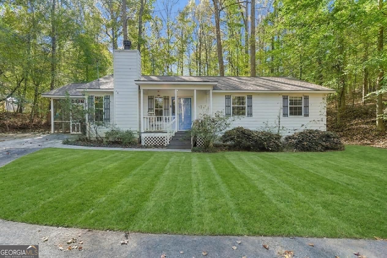 3 bedroom, 2 bathroom, 1,295 sq ft single family residence for sale at 674 Gold Ridge Road, Dahlonega, GA 30533 — photo 4