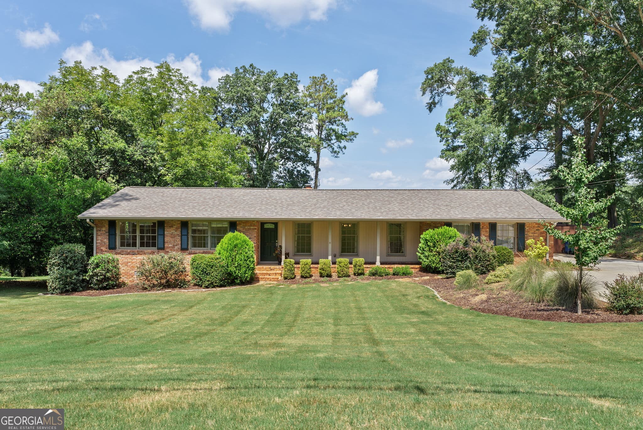 3 bedroom, 2 bathroom, 3,585 sq ft single family residence for rent at 206 Fortson Drive, Athens, GA 30606 for $3,000 a month — photo 1 of 47