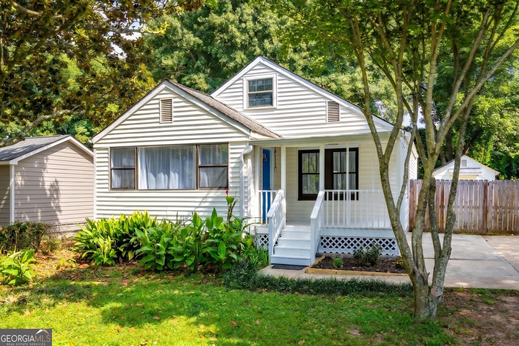 3 bedroom, 1 bathroom, 1,248 sq ft single family residence for sale at 1066 Key Road, Atlanta, GA 30316 — photo 1 of 41