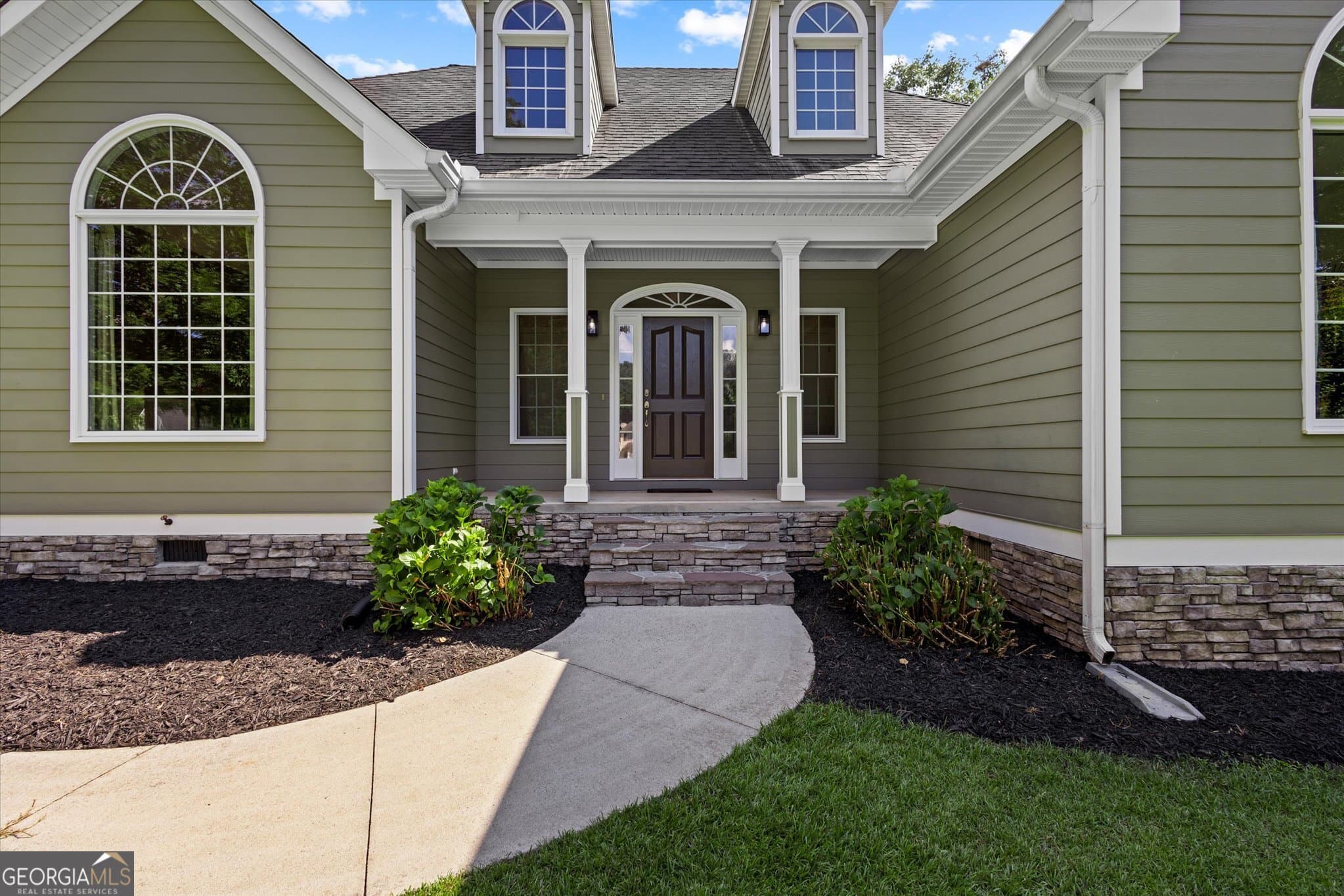 4 bedroom, 3 bathroom, 2,777 sq ft single family residence for sale at 618 Deer Run, Williamson, GA 30292 — photo 5