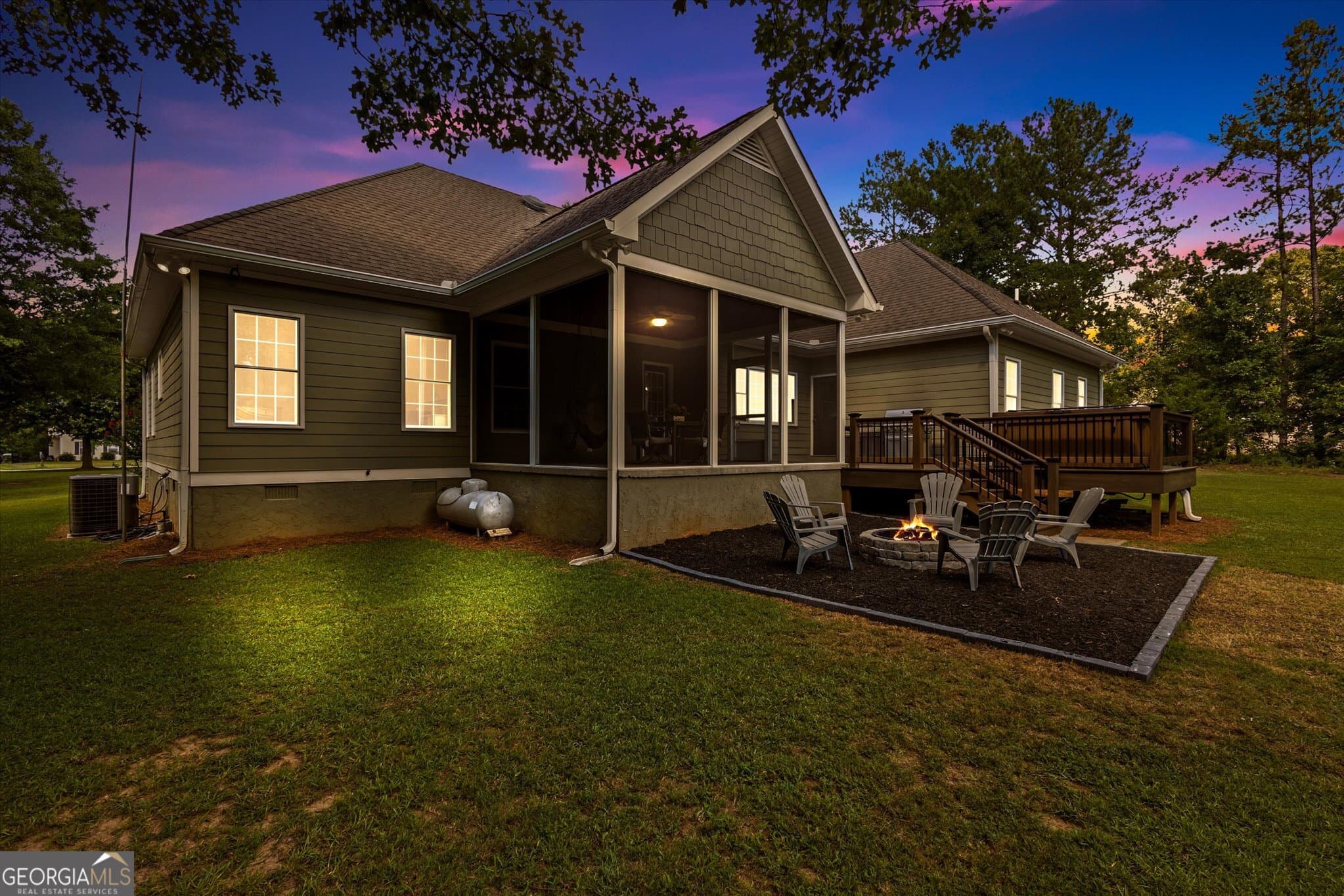 4 bedroom, 3 bathroom, 2,777 sq ft single family residence for sale at 618 Deer Run, Williamson, GA 30292 — photo 4