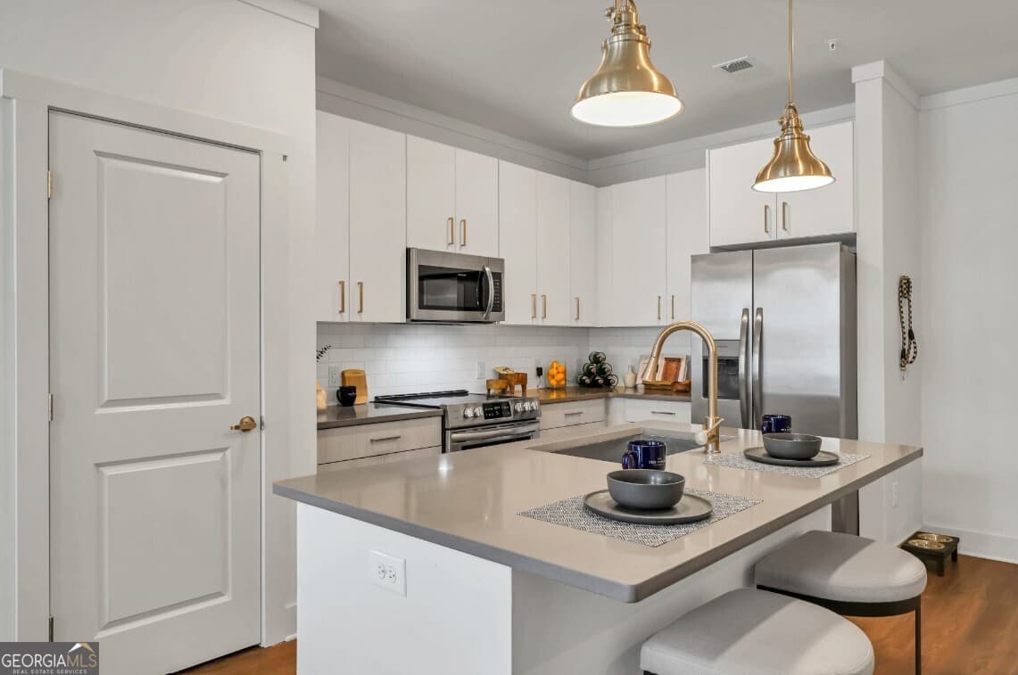 2 bedroom, 2 bathroom, 1,200 sq ft apartment for rent at 300 Prominence Poin Parkway 1102, Canton, GA 30114 for $1,800 a month — photo 2