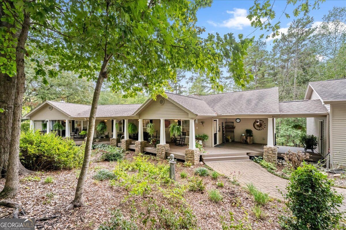 5 bedroom, 4.5 bathroom, 5,220 sq ft single family residence for sale at 426 Handrops Lane, Westminster, SC 29693 — photo 6