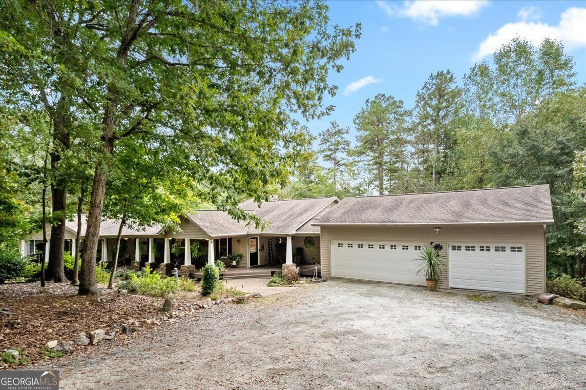 5 bedroom, 4.5 bathroom, 5,220 sq ft single family residence for sale at 426 Handrops Lane, Westminster, SC 29693 — photo 1 of 77