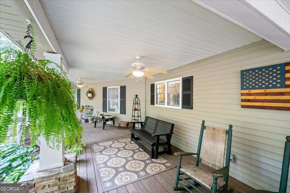5 bedroom, 4.5 bathroom, 5,220 sq ft single family residence for sale at 426 Handrops Lane, Westminster, SC 29693 — photo 9