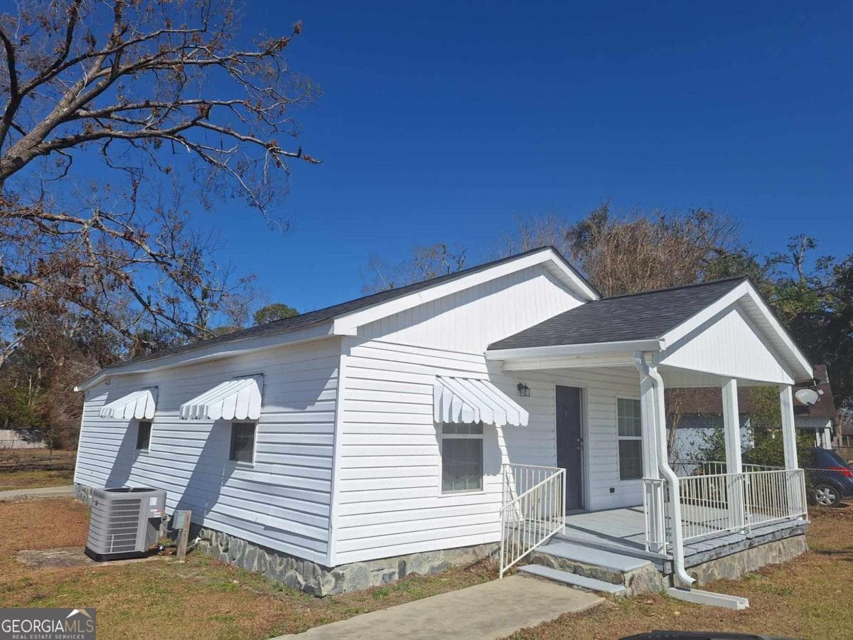 15 Victor Street, Hazlehurst, GA 31539 — most recent listing photo