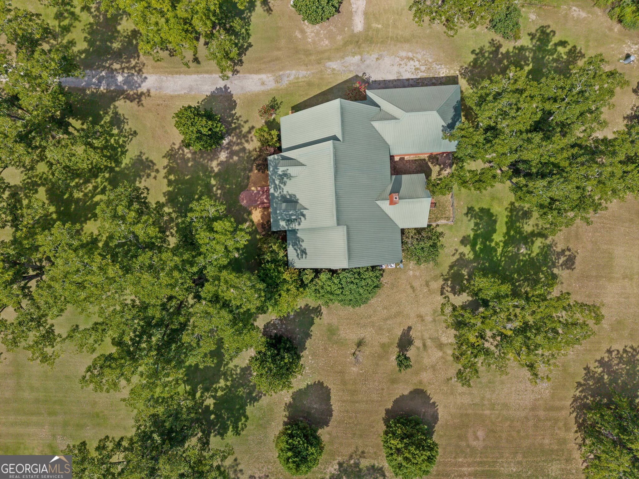 5 bedroom, 3.5 bathroom, 3,900 sq ft single family residence for sale at 321 Old Hardy Place Road, Statesboro, GA 30461 — photo 3