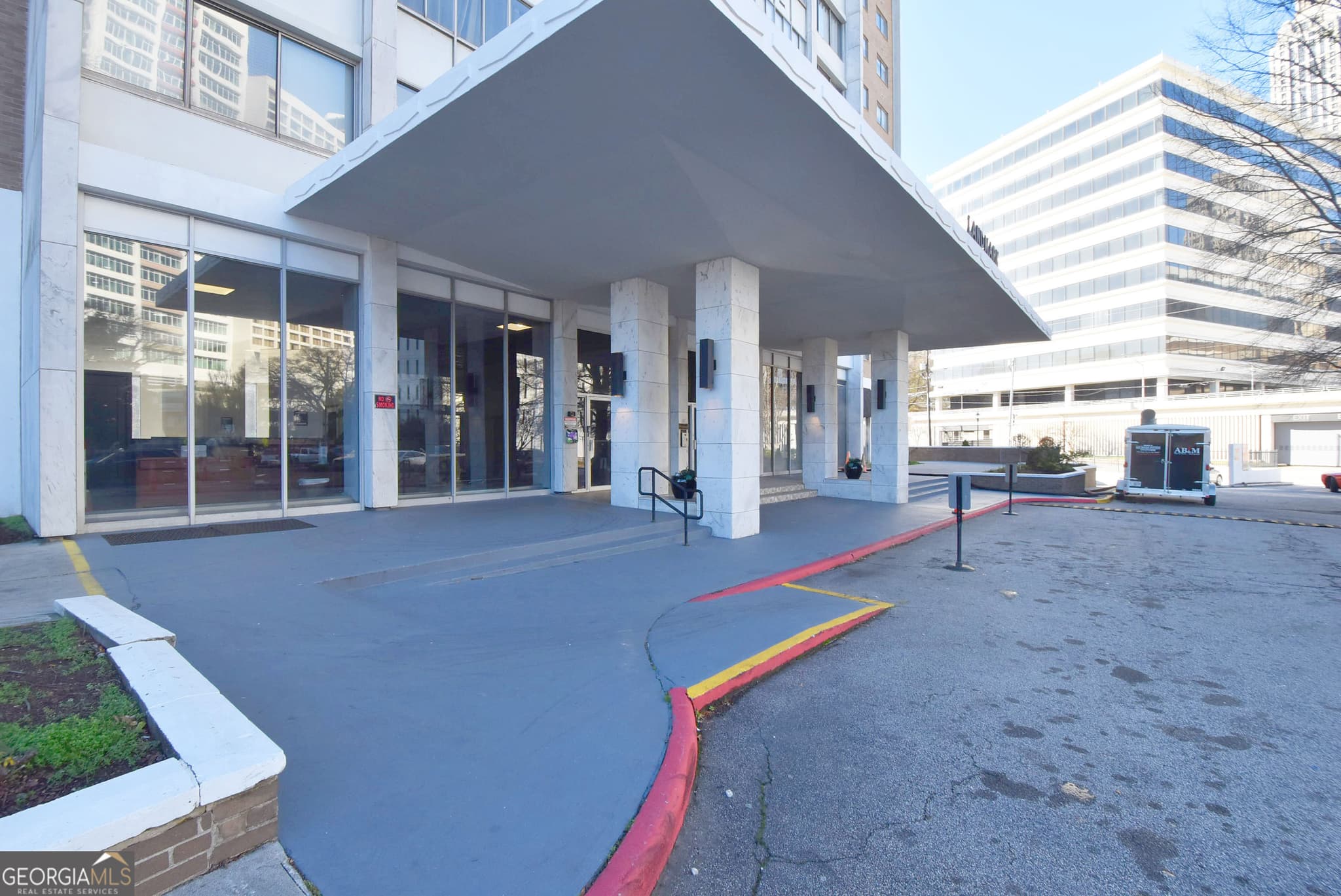 1 bedroom, 1 bathroom, 550 sq ft condominium for sale at 215 Piedmont Avenue 1505, Atlanta, GA 30308
