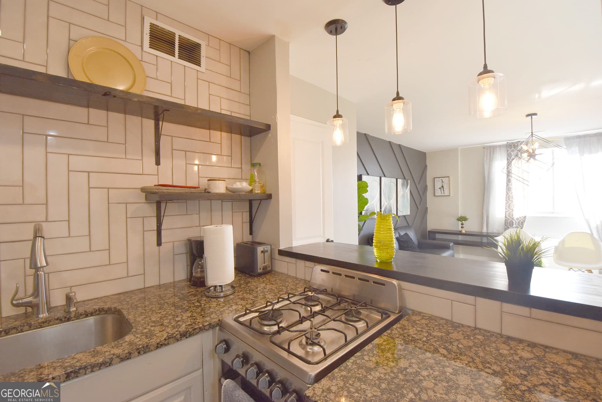 1 bedroom, 1 bathroom, 550 sq ft condominium for sale at 215 Piedmont Avenue 1505, Atlanta, GA 30308 — photo 8