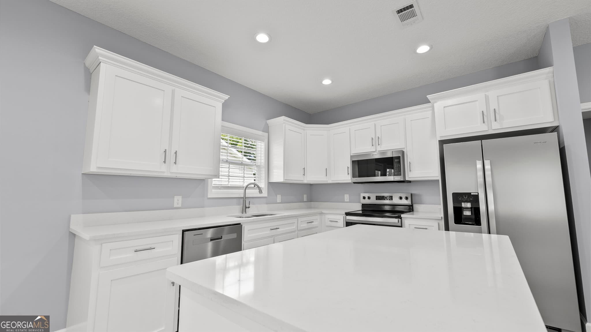 2 bedroom, 2 bathroom, 1,300 sq ft townhouse for rent at 48 Kent Street, Baxley, GA 31513 for $1,550 a month — photo 8