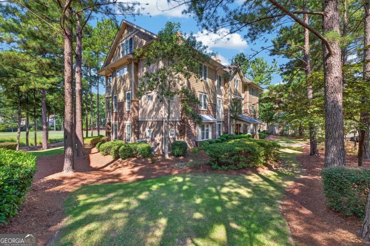 3 bedroom, 3 bathroom, 1,827 sq ft condominium for sale at 1020 F Creekside F, Greensboro, GA 30642 — photo 2