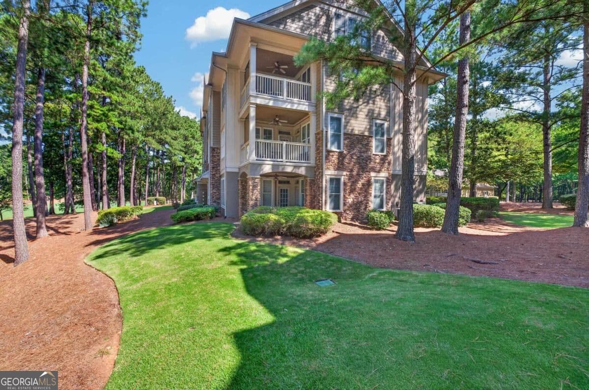 3 bedroom, 3 bathroom, 1,827 sq ft condominium for sale at 1020 F Creekside F, Greensboro, GA 30642 — photo 3