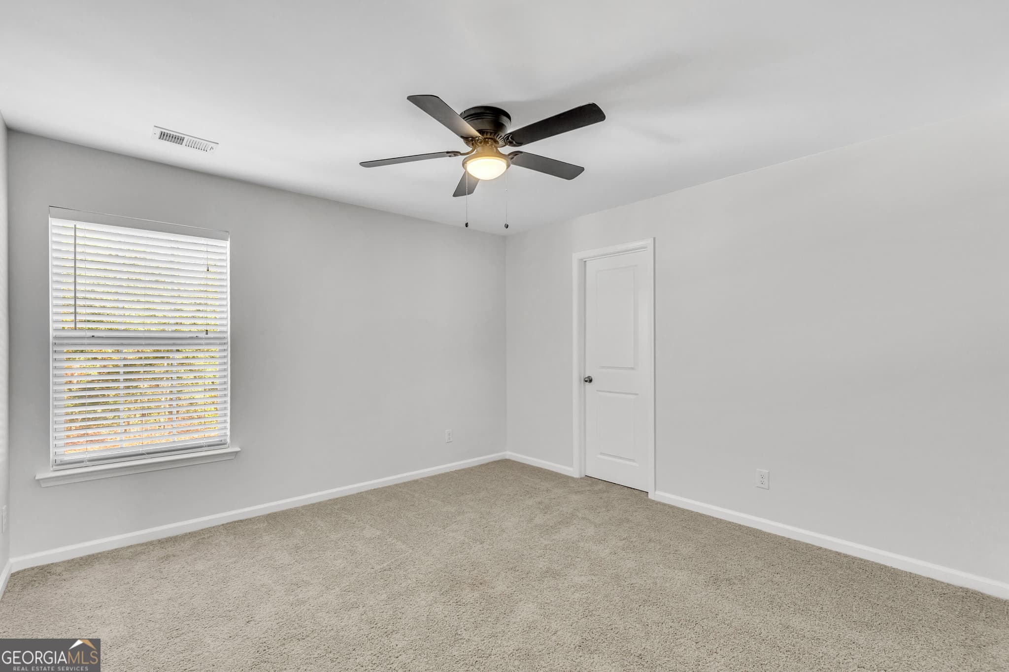 5 bedroom, 3.5 bathroom, 3,170 sq ft single family residence for rent at 256 Cattle Run Way, Pooler, GA 31322 for $3,300 a month — photo 4