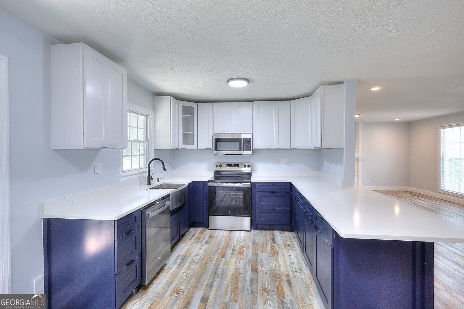 3 bedroom, 2 bathroom, 1,375 sq ft single family residence for sale at 3395 Highway 11,S, Mansfield, GA 30055 — photo 3