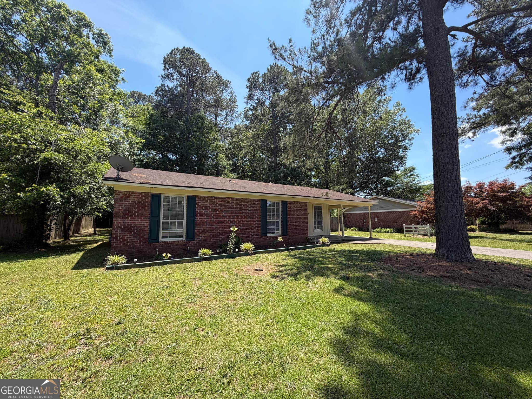 3 bedroom, 1.5 bathroom, 1,275 sq ft single family residence sold at 6 Round Tree Terrace, Rome, GA 30165