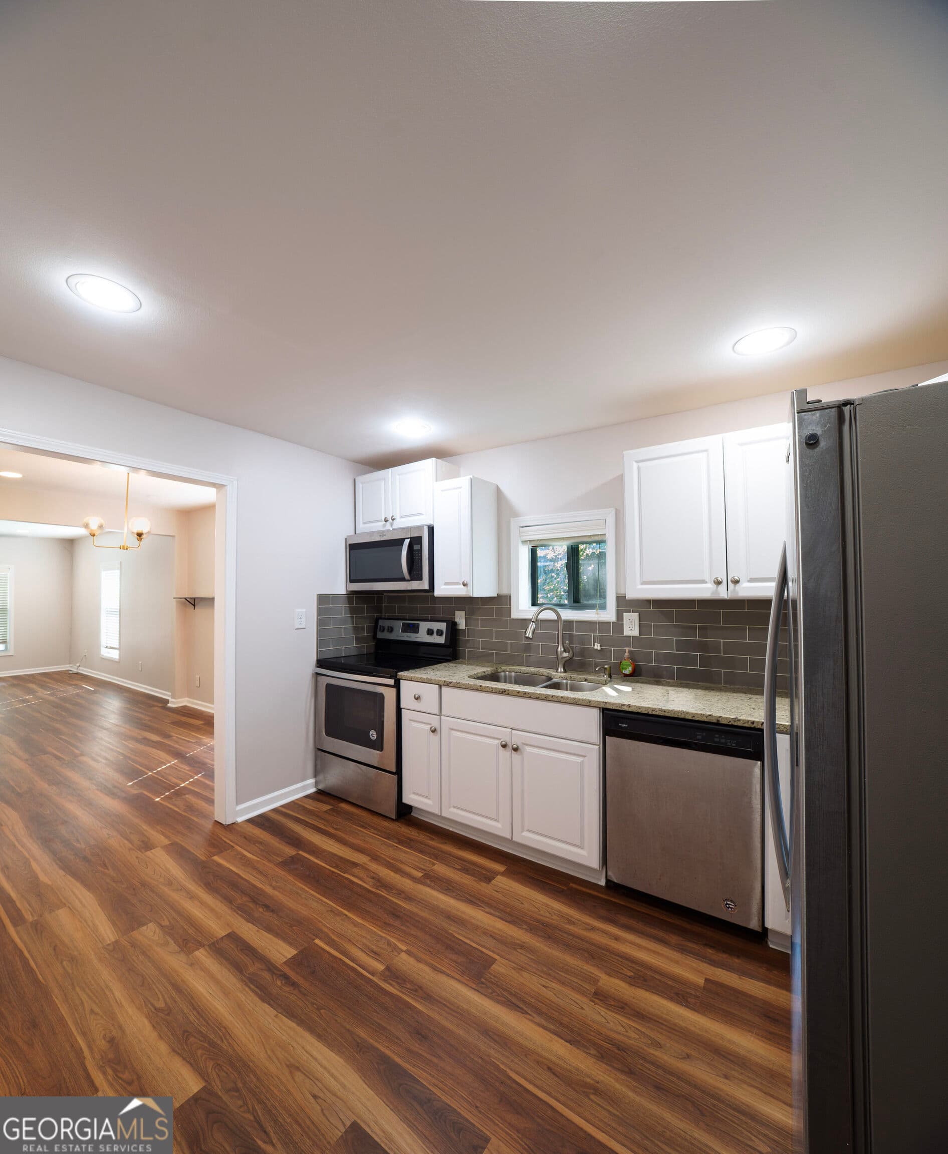 3 bedroom, 2 bathroom, 1,074 sq ft single family residence for sale at 1015 Palmetto Avenue, Atlanta, GA 30314 — photo 7