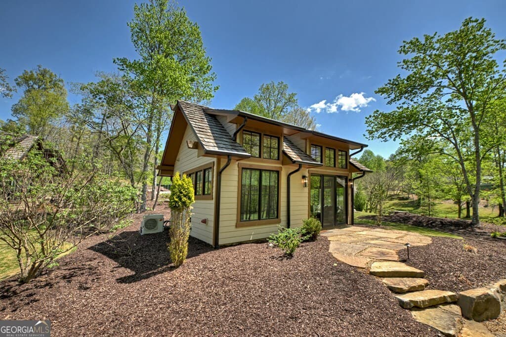 1 bedroom, 1 bathroom cabin,single family residence for sale at HC15 Old Toccoa Loop, Mineral Bluff, GA 30559 — photo 5