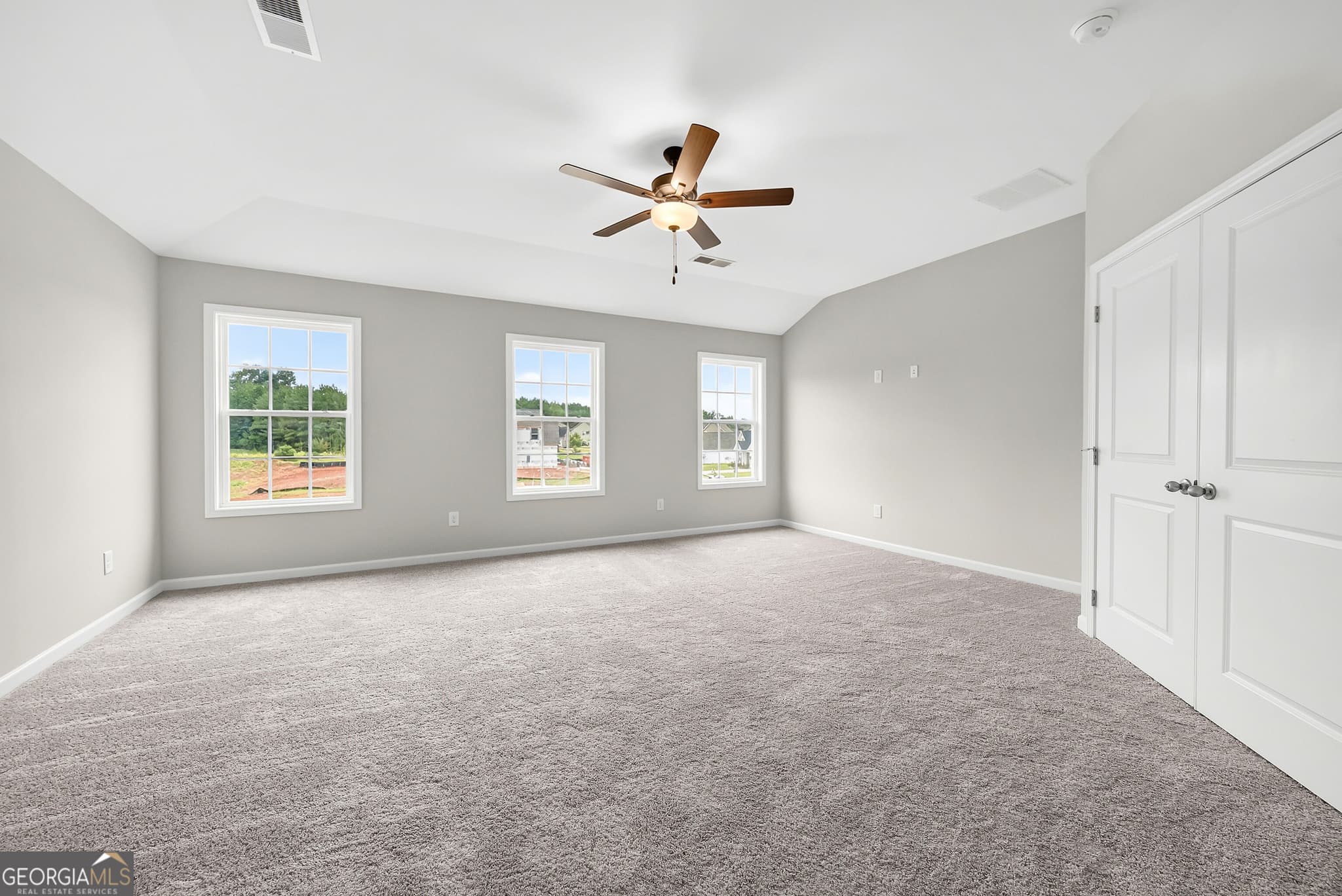 4 bedroom, 2.5 bathroom, 2,599 sq ft single family residence for sale at 428 Lakeview Way 273, Lagrange, GA 30241 — photo 9
